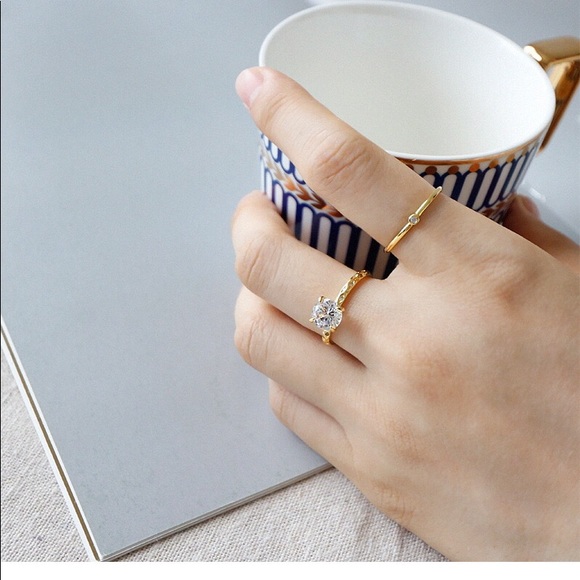 1.25 Carat Zircon Gold Plated Sterling Silver Ring - Picture 2 of 6